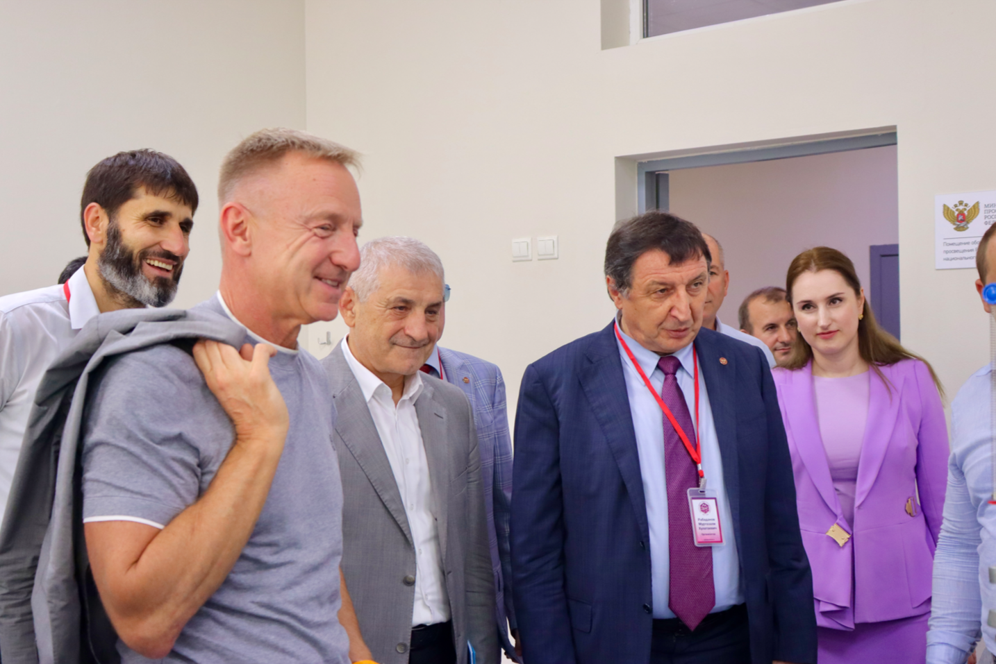 Яхья Бучаев принял участие в работе круглого стола